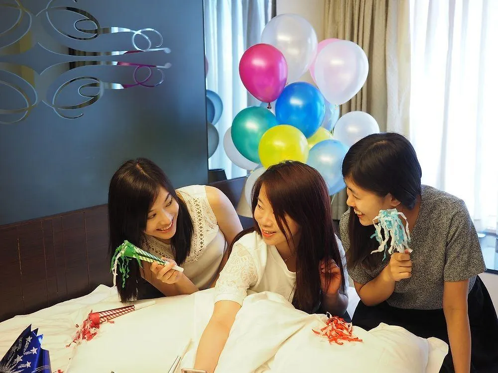 Hotel Harbour Plaza 8 Degrees Hong Kong 4*,