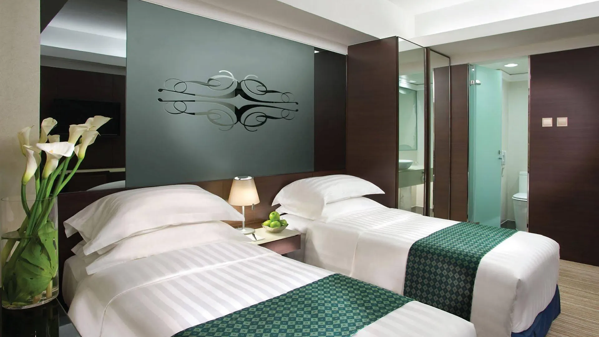 Hotel Harbour Plaza 8 Degrees Hong Kong
