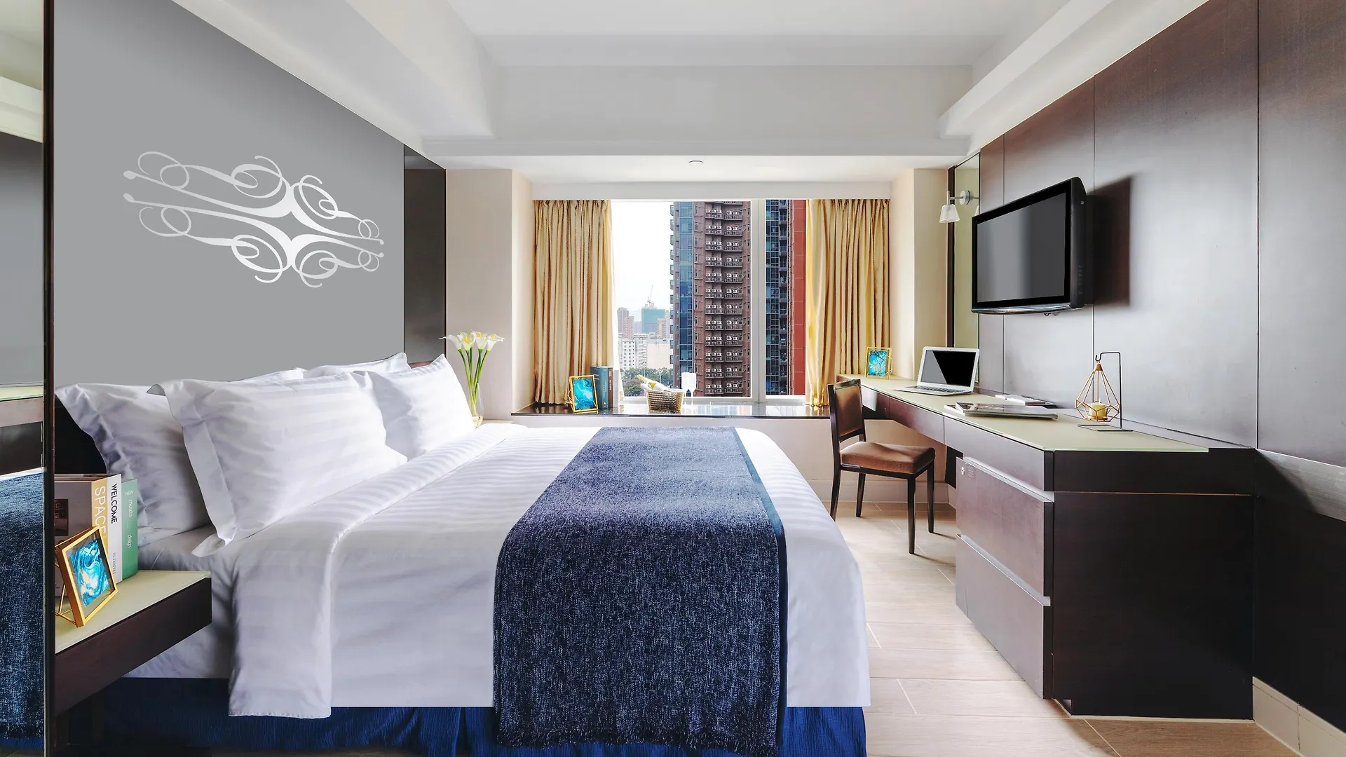 Hotel Harbour Plaza 8 Degrees Hong Kong 4*,